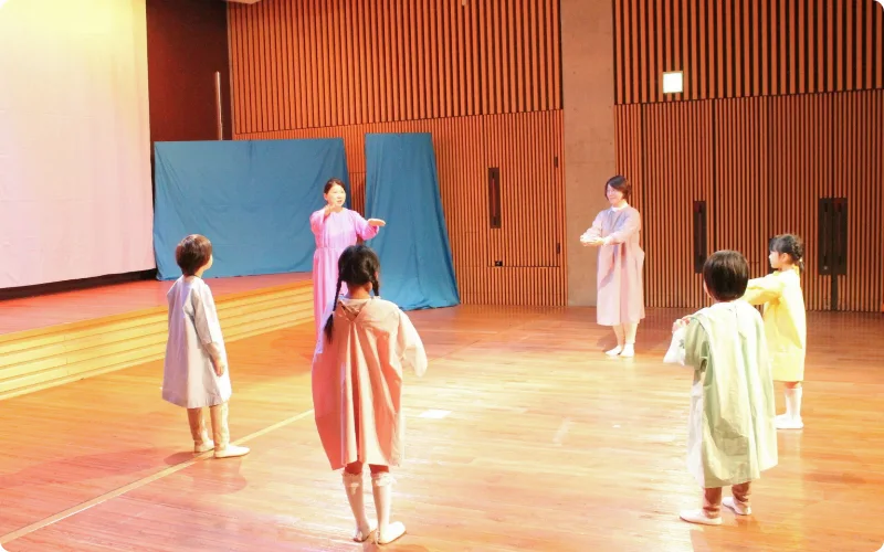 低学年　オイリュトミー